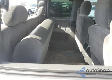 2006 Chevrolet Silverado C1500 z USA, uszkodzony, nr VIN 1GCEC19T16Z129580